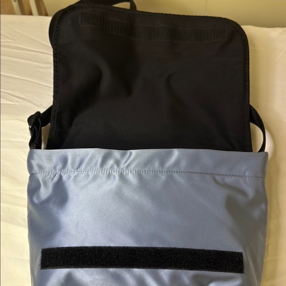 Kate Spade Blue and Black Messenger Bag with Adjustable Strap - Picture 3 of 10